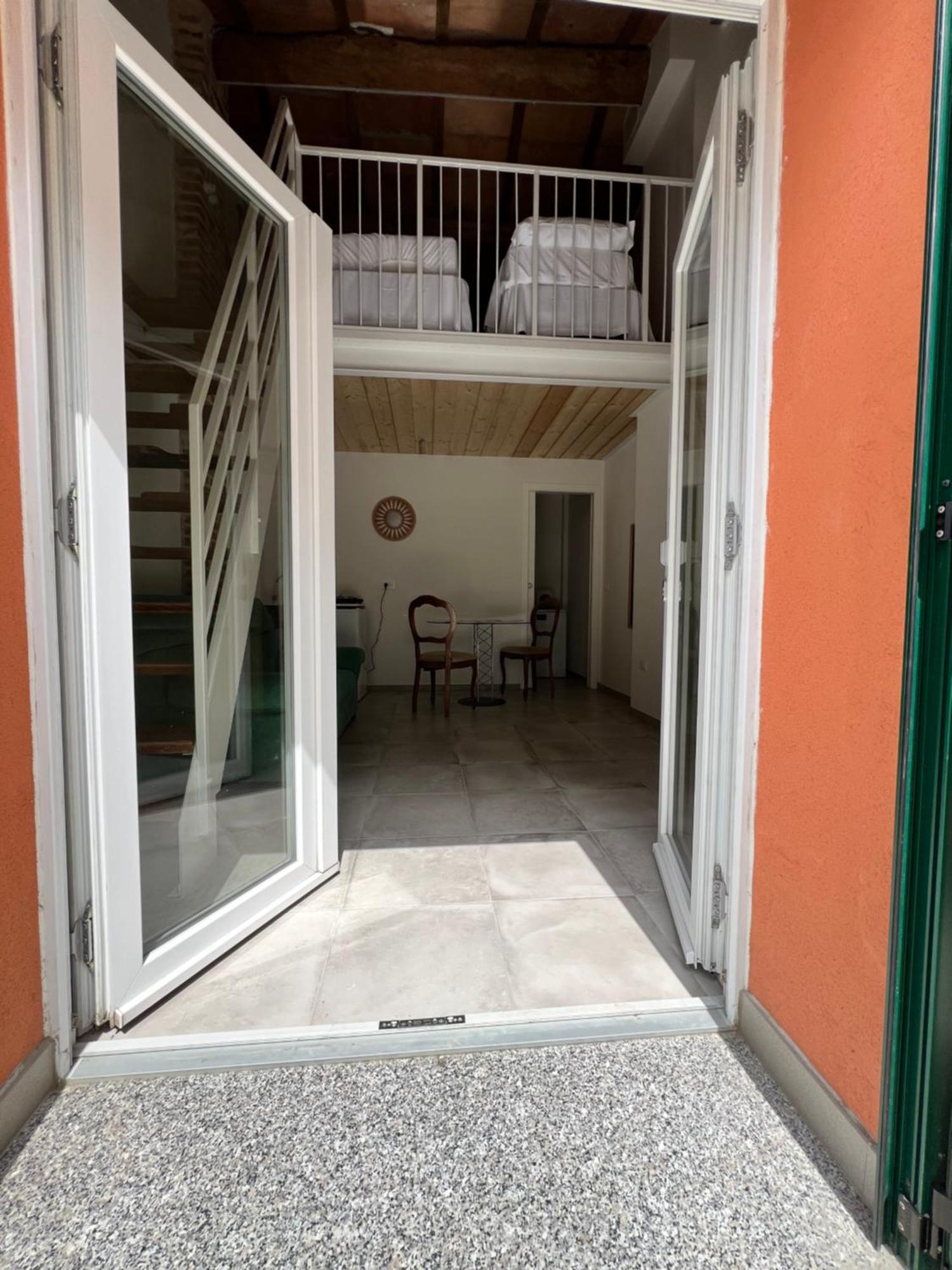 Guesthouse La Casa Di Giada Имола Екстериор снимка