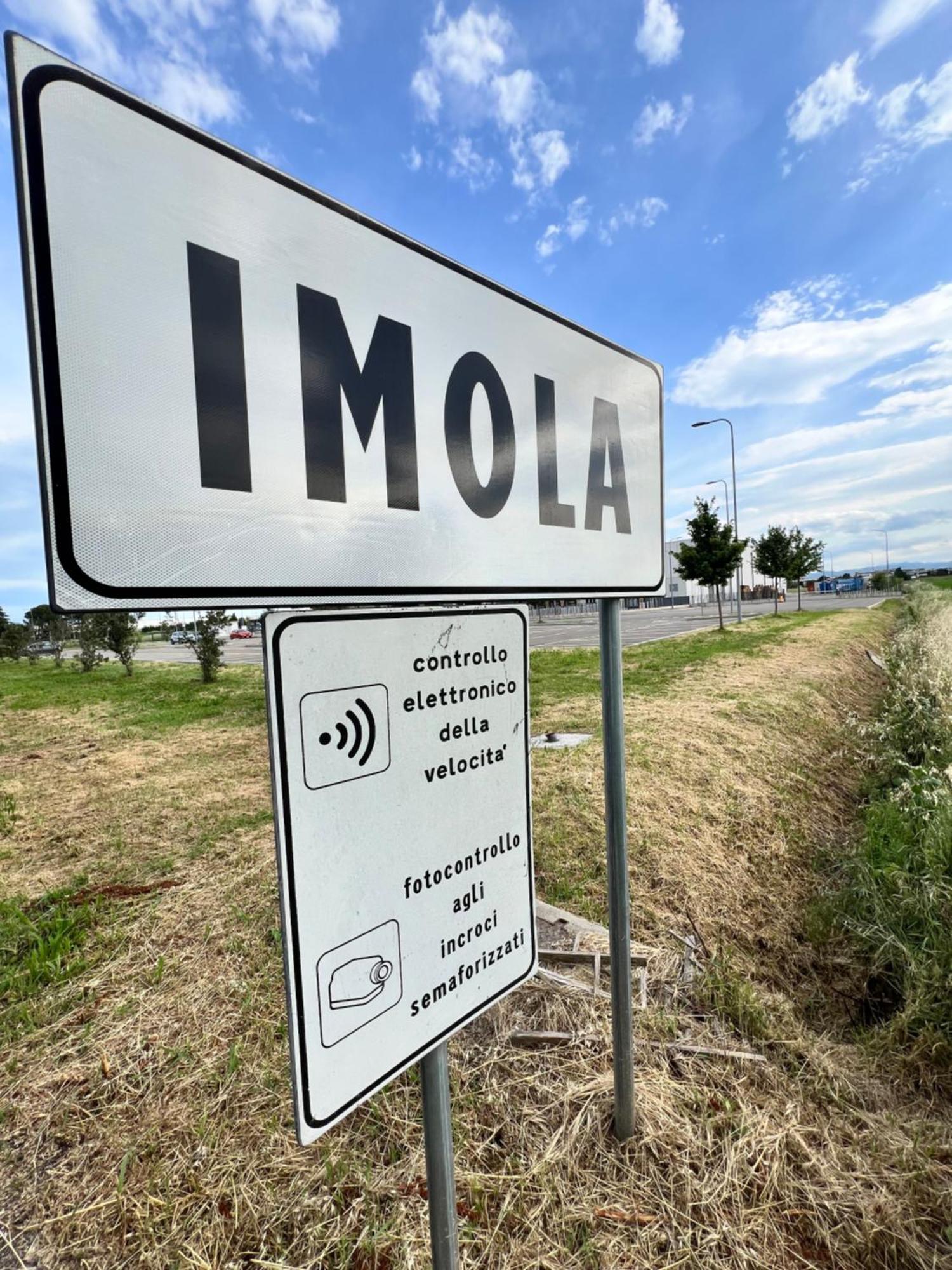 La Casa Di Giada Uscita Autostrada Di Imola Имола Екстериор снимка